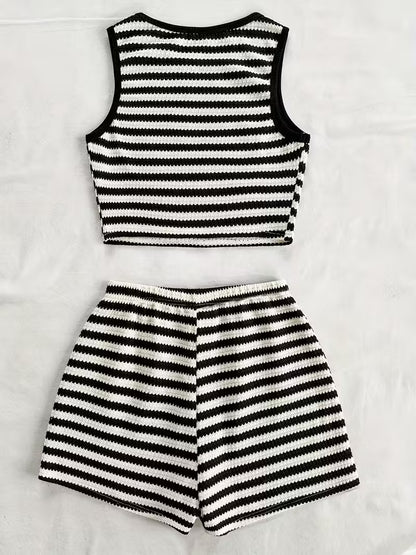 2-Piece Contrast Bind Gymwear Set – Top & Shorts for Girls