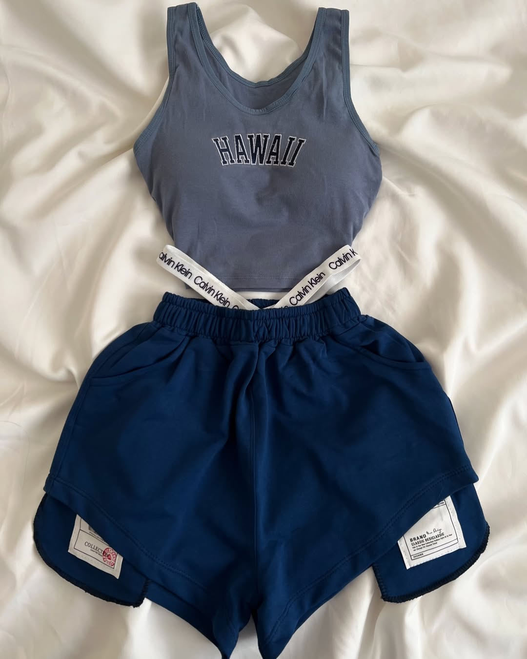 2-Piece Contrast Bind Gymwear Set – Top & Shorts for Girls