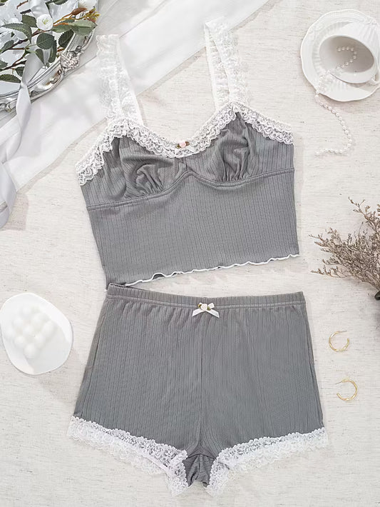 2-Piece Contrast Bind Gymwear Set – Top & Shorts for Girls